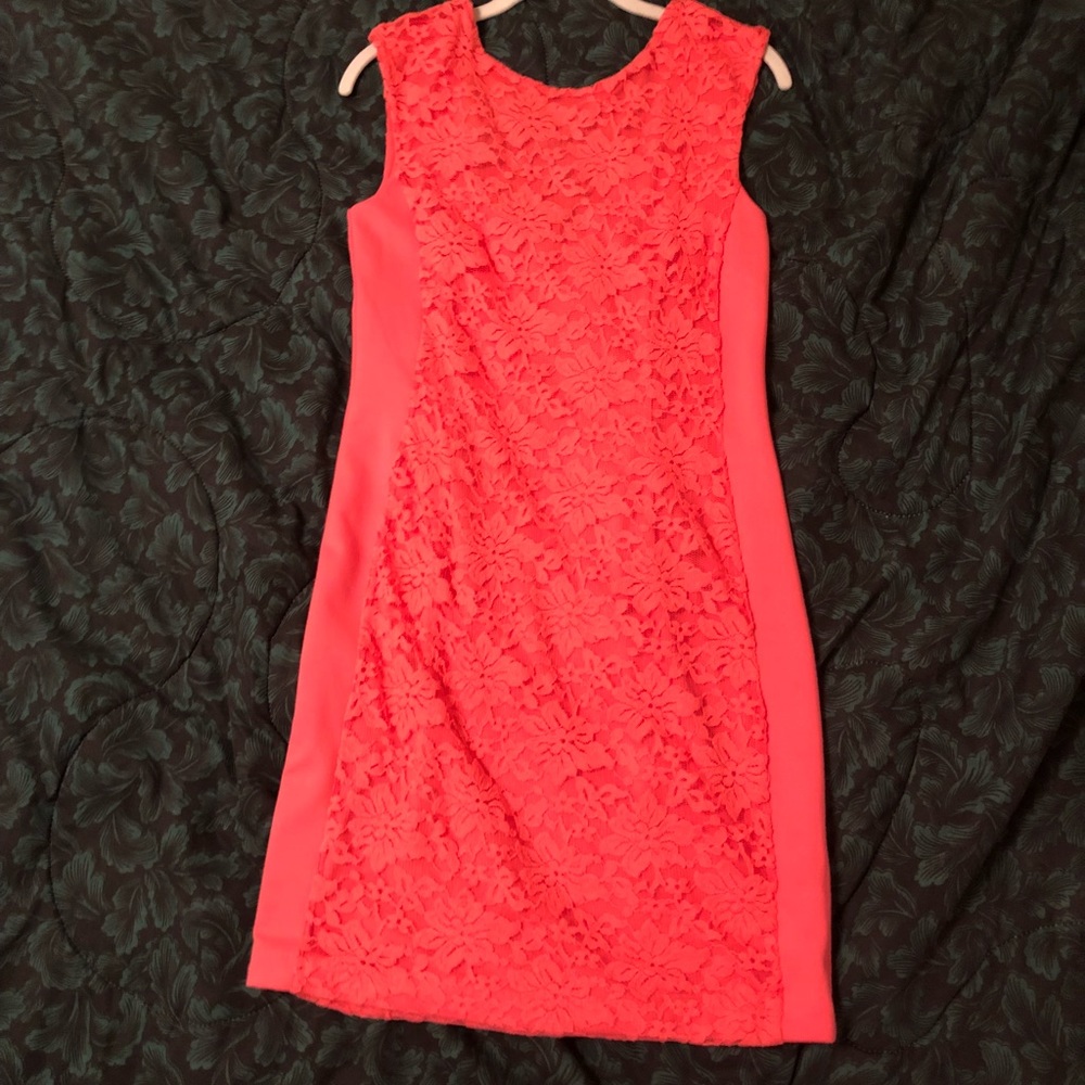 Fun stretchy lace dress